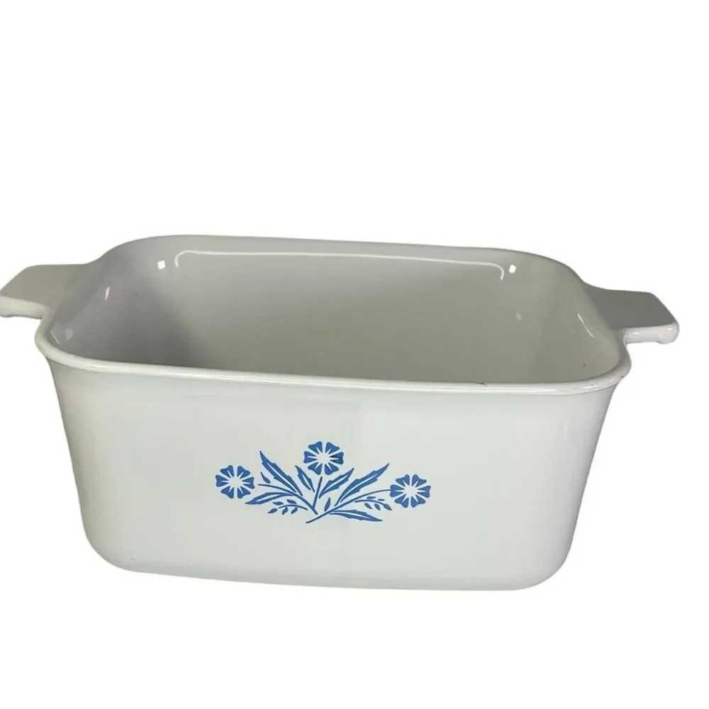 Vintage Corning Ware Blue Cornflower P-4-B casserole dish 7 X 5 1/2 X3” .